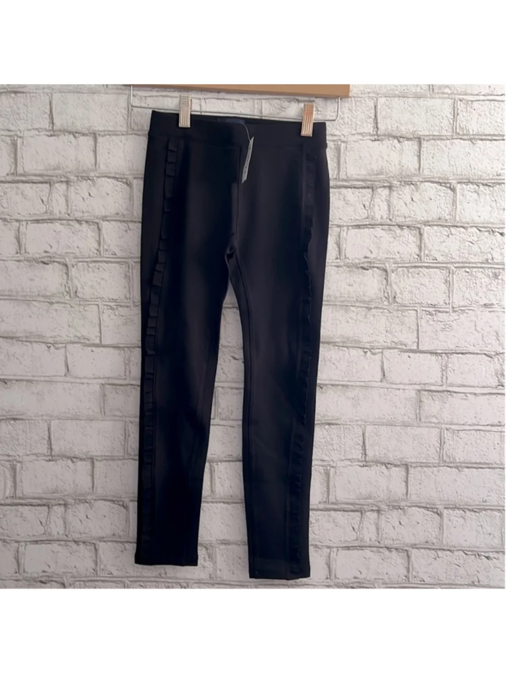 NWT The Children’s Place Girls Ruffle Ponte Knit (thick) Pull On Leggings 6x/7